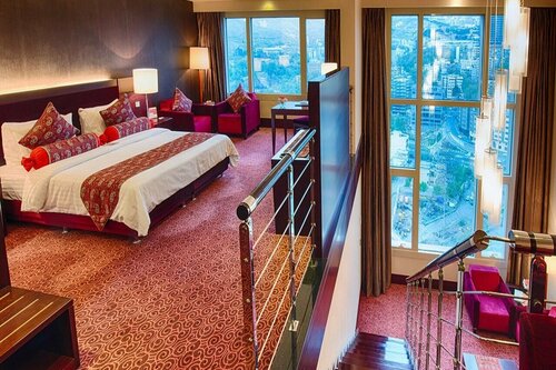 Гостиница Parsian Azadi Hotel в Тегеране