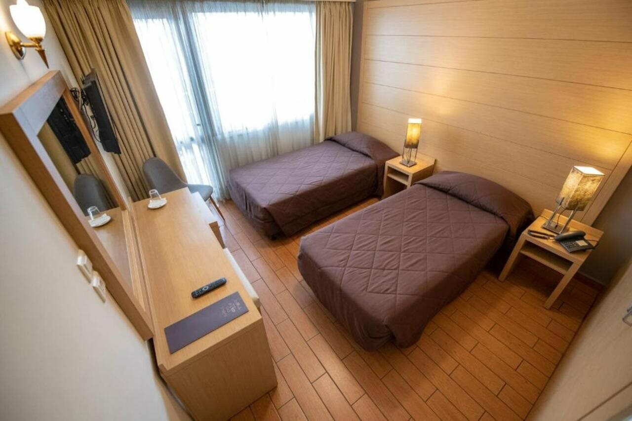 Фото Parnon Hotel