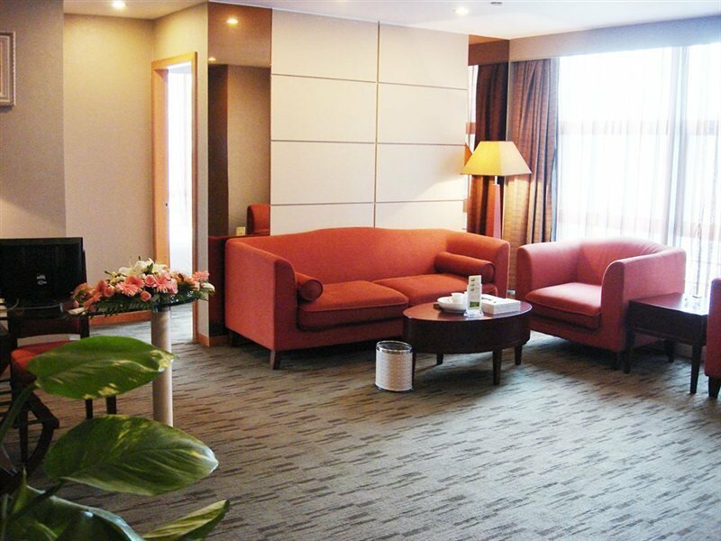 Фото Golden Central Hotel Shenzhen