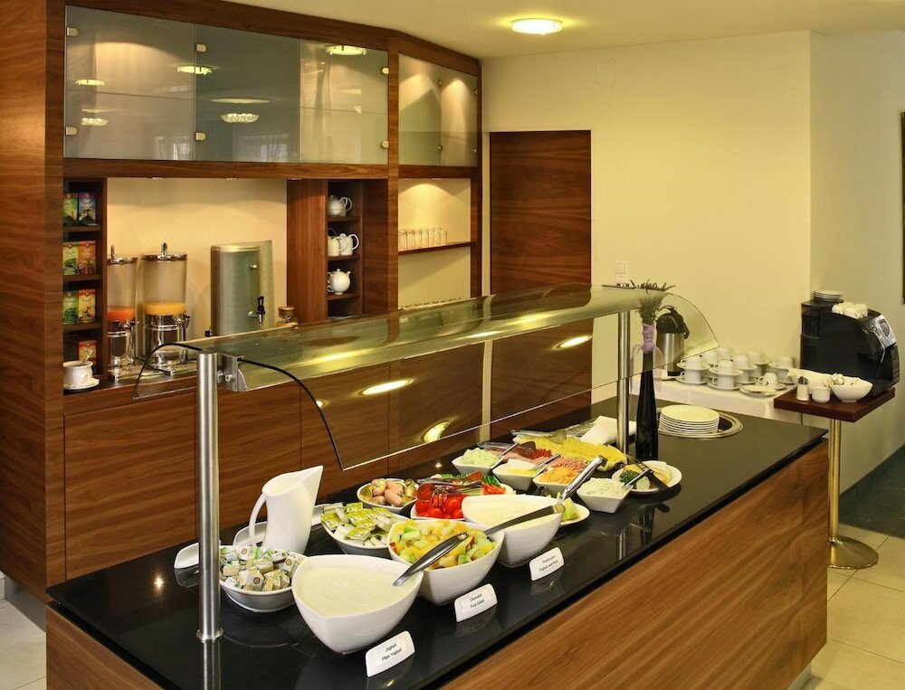 Фото Hotel Alpha Wien