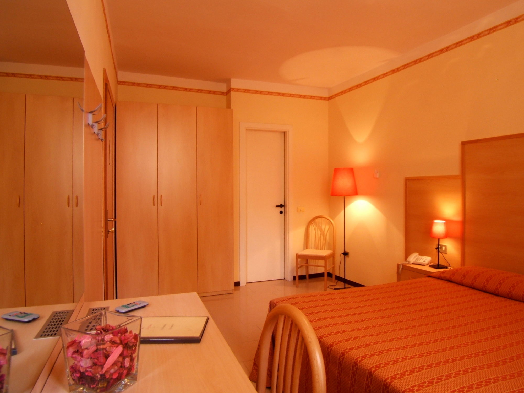 Фото Hotel Eden Salò