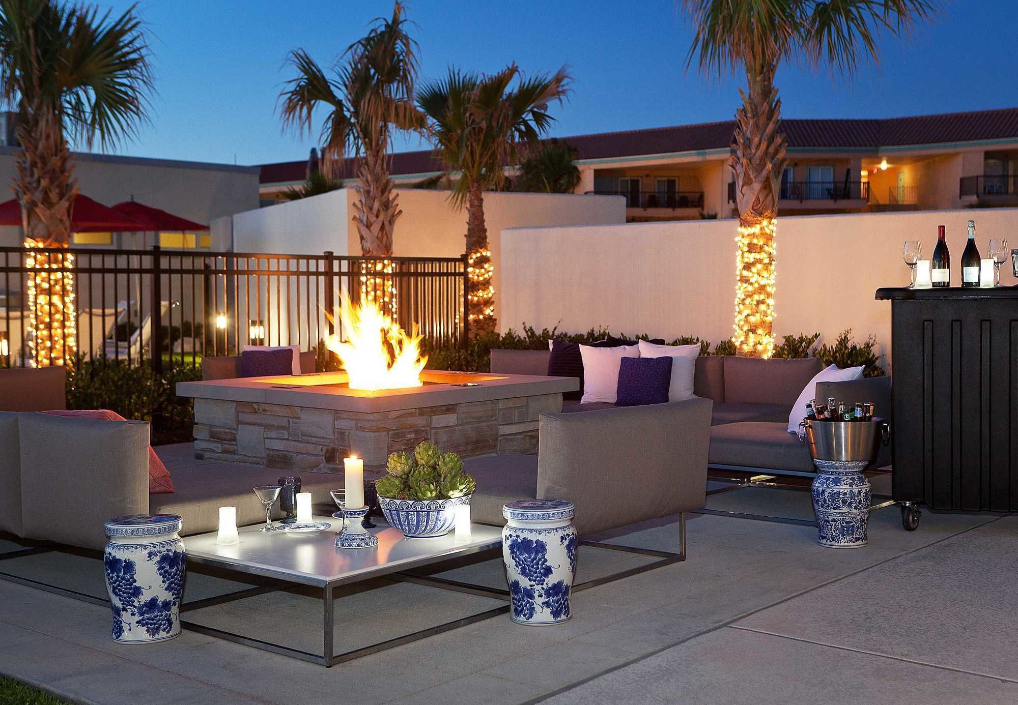 Фото Courtyard by Marriott Galveston Island