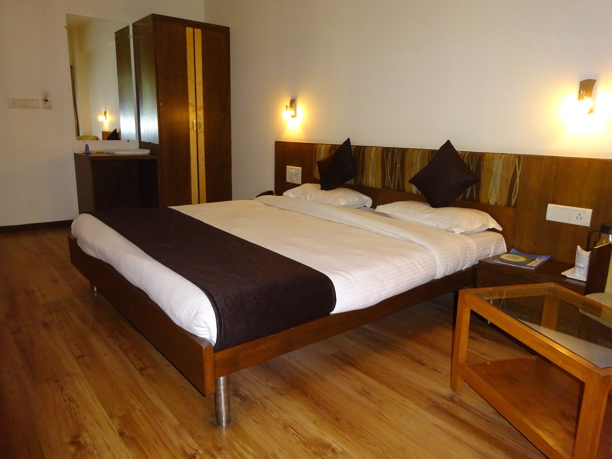 Фото Отель President Inn by Sky Stays