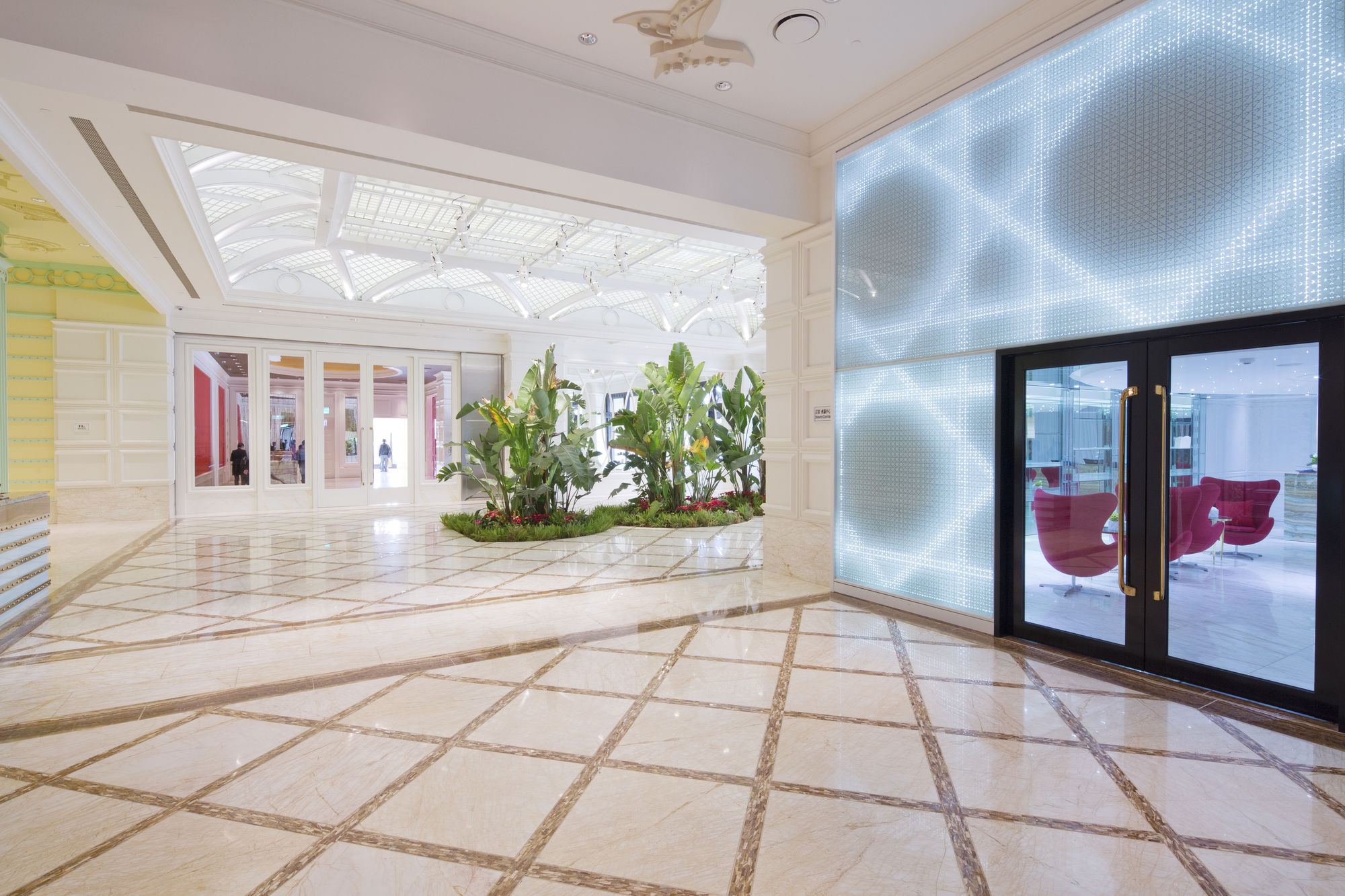 Фото The Lin Hotel