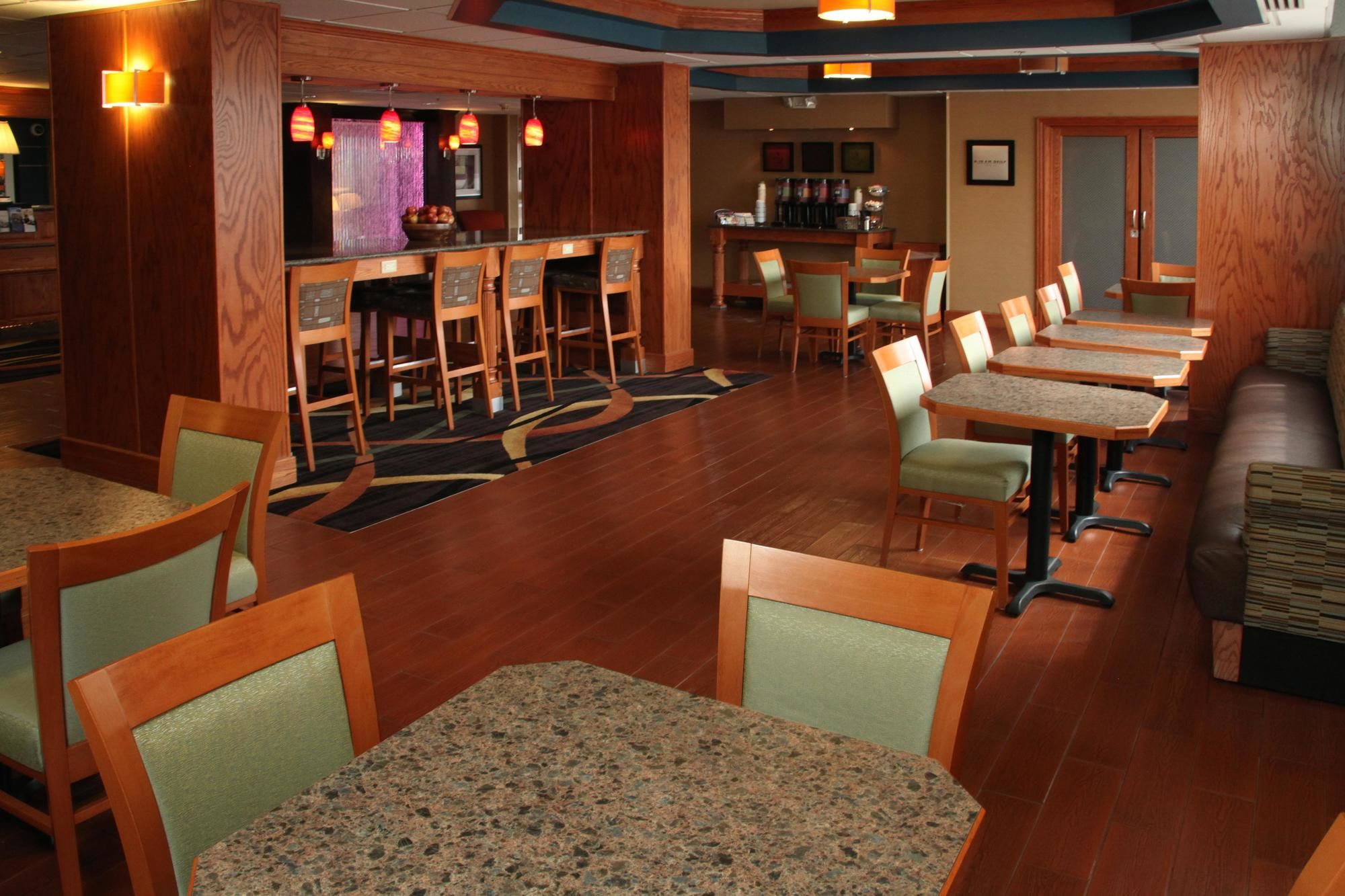 Фото Hampton Inn Lebanon