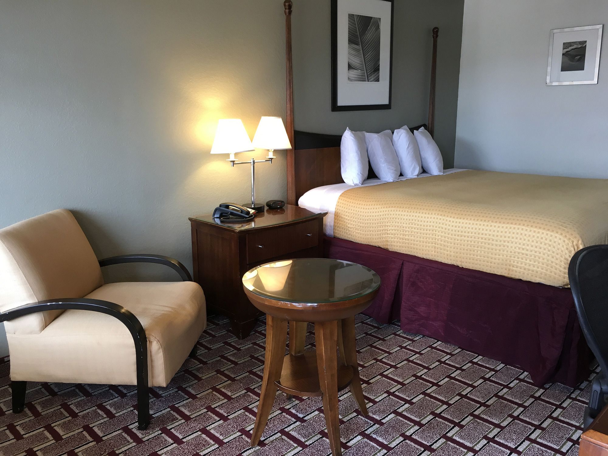 Фото Super 8 by Wyndham Gulfport Biloxi Airport