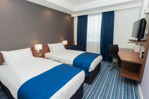 Внешний вид отеля Holiday Inn Express Aberdeen Airport, an Ihg Hotel в Абердине, фото 2