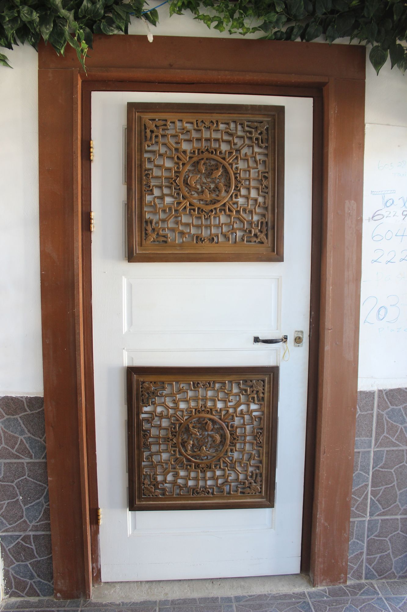 Фото Bachelor Inn Hotel