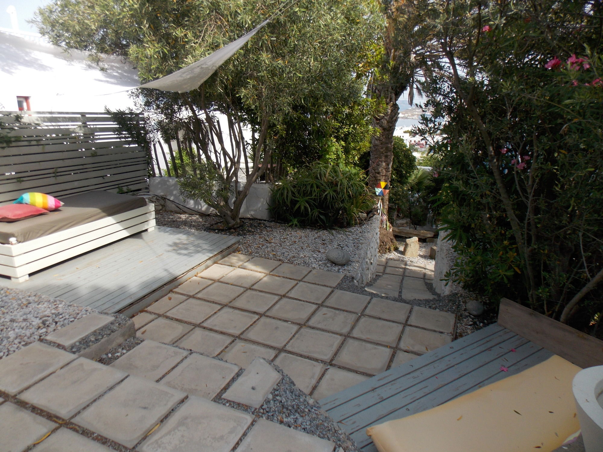 Фото Studios and Suites Rania