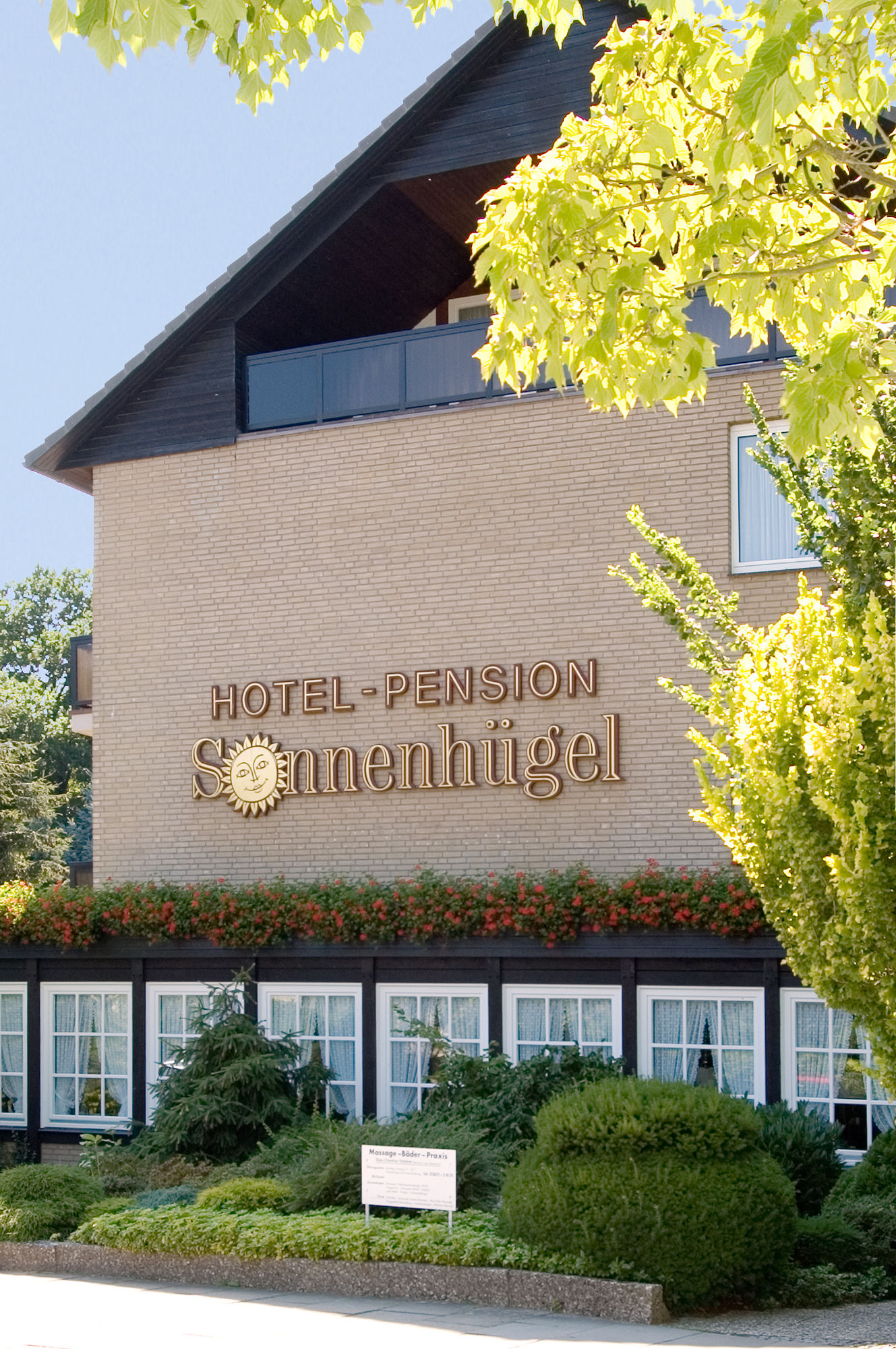 Фото Hotel Sonnenhügel