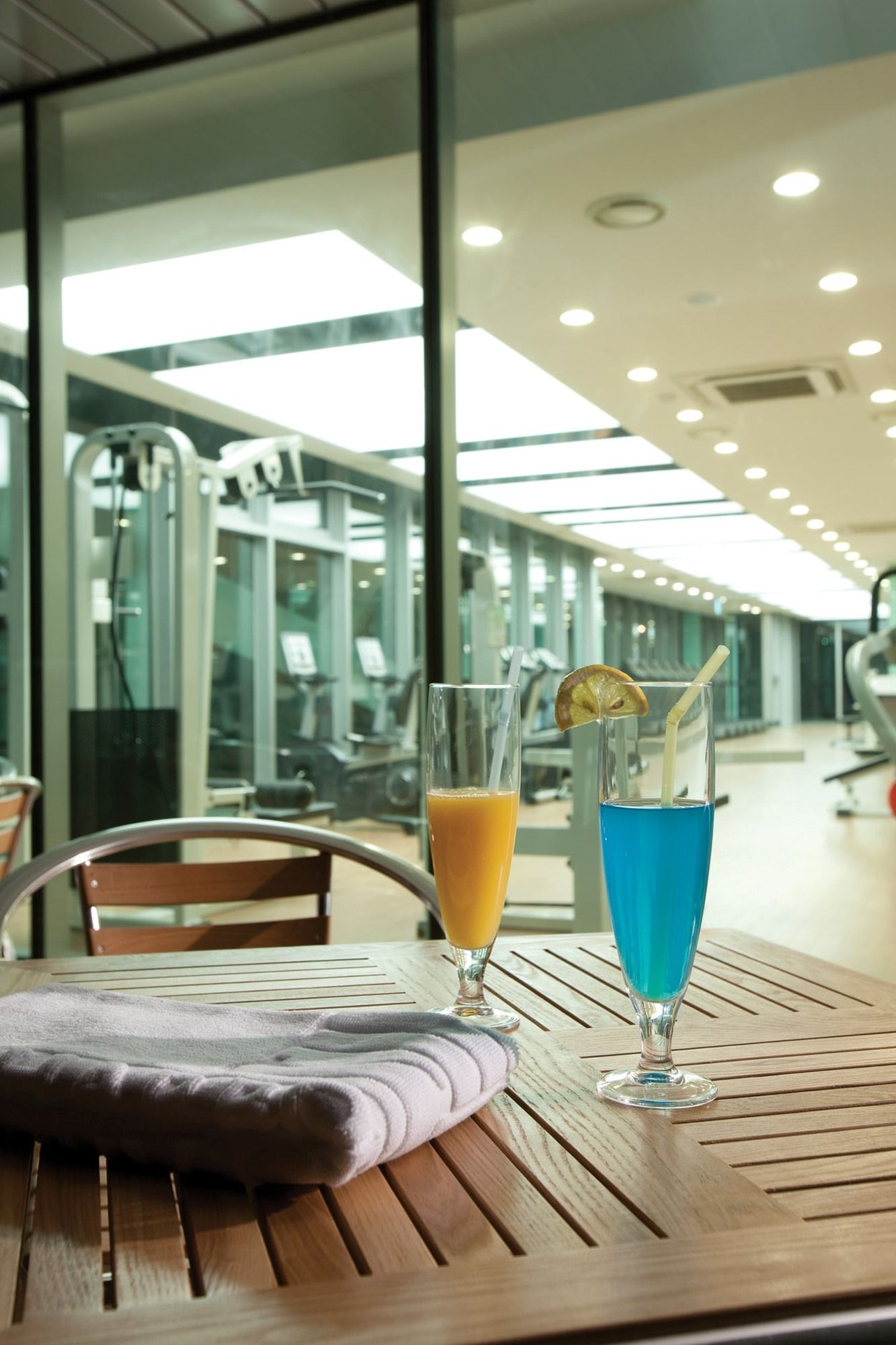 Фото Harbor Park Hotel