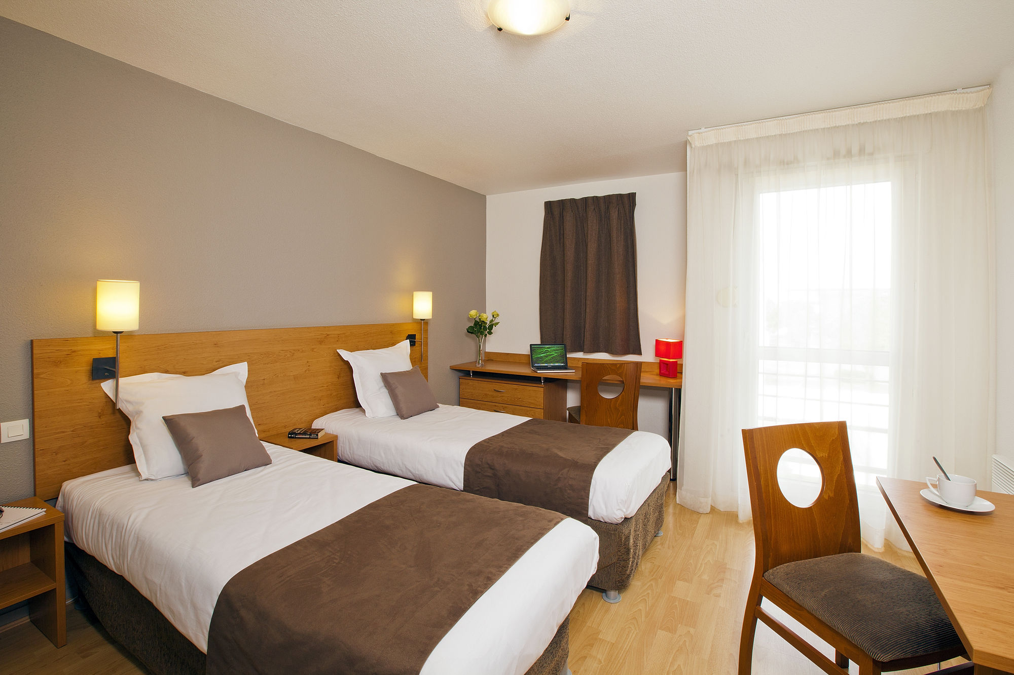 Фото Séjours et Affaires La Rochelle Les Minimes