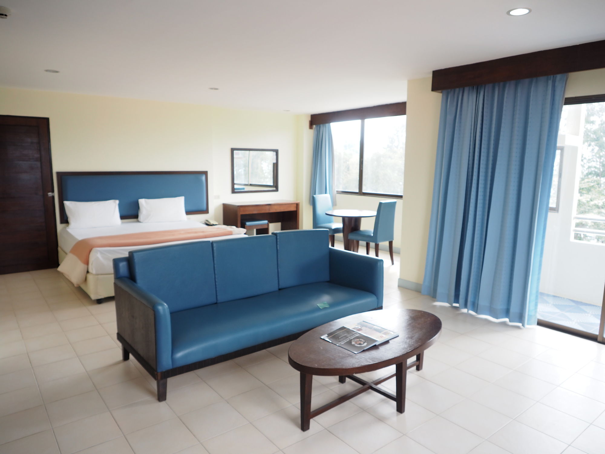 Фото Nice Beach Hotel