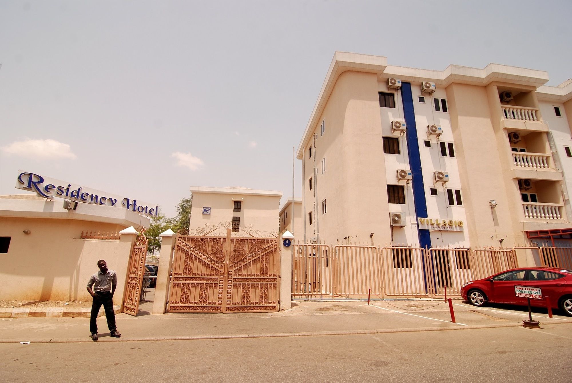 Фото отеля 2