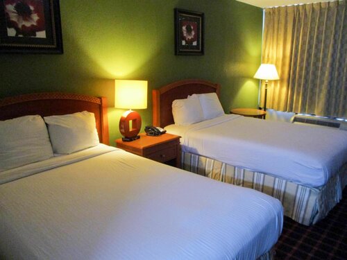 Гостиница Oyo Hotel Bossier City La - Red River в Бошьер Сити