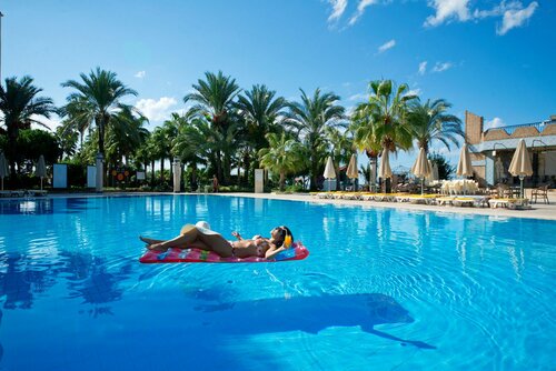 Гостиница MC Beach Resort в Аланье