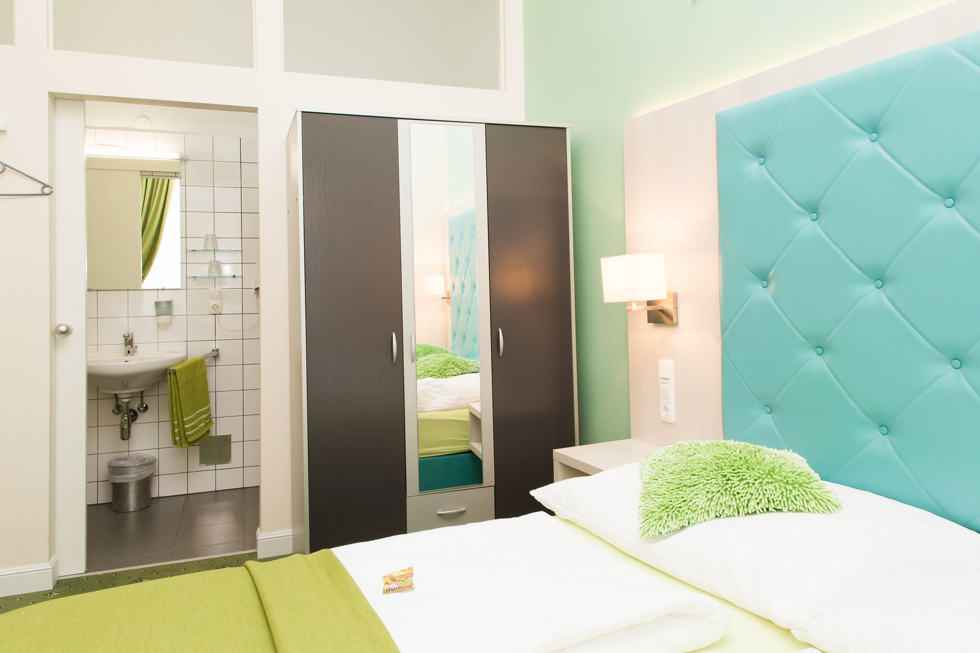 Фото Odeon Hotel