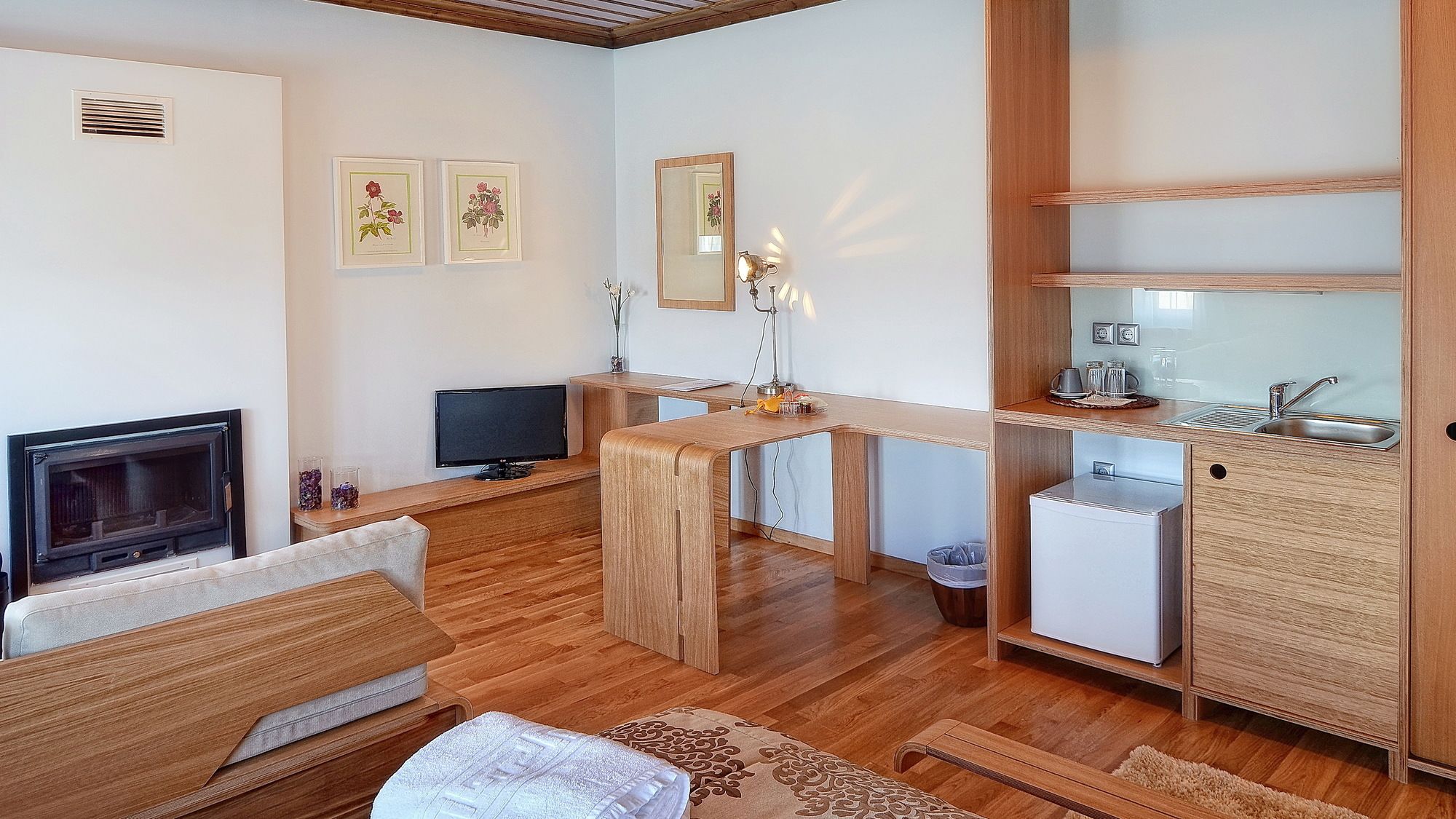 Фото Dilofo Hotel Luxury Suites