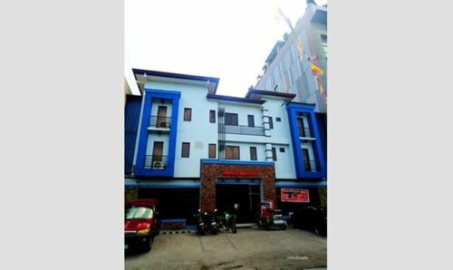 Гостиница Hidden Pearl Hotel - Janus Luxury Suites в Провинции Пампанга