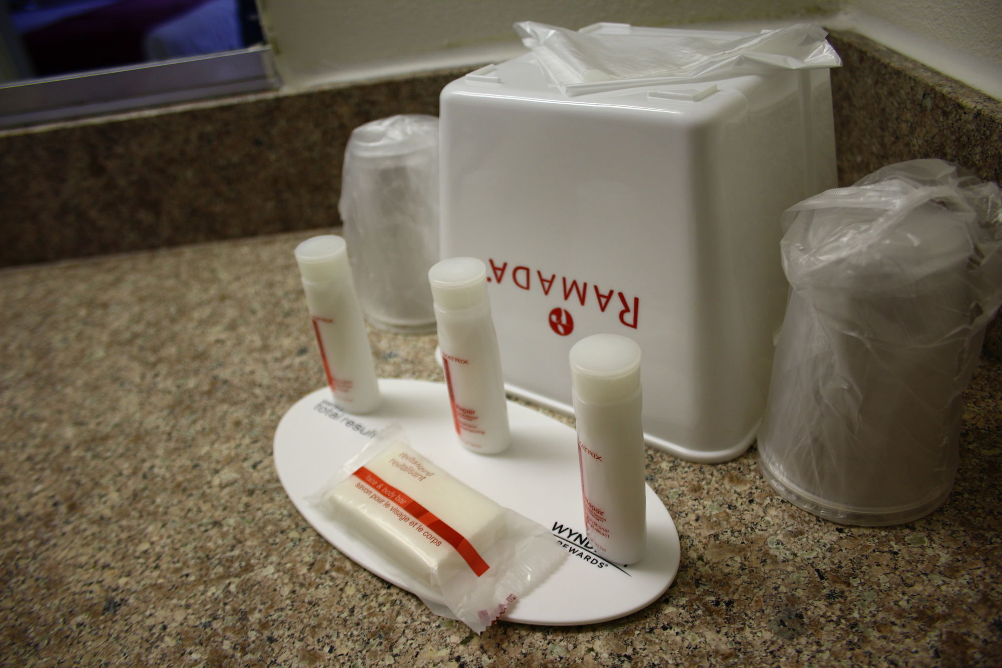 Фото Ramada by Wyndham Kingman