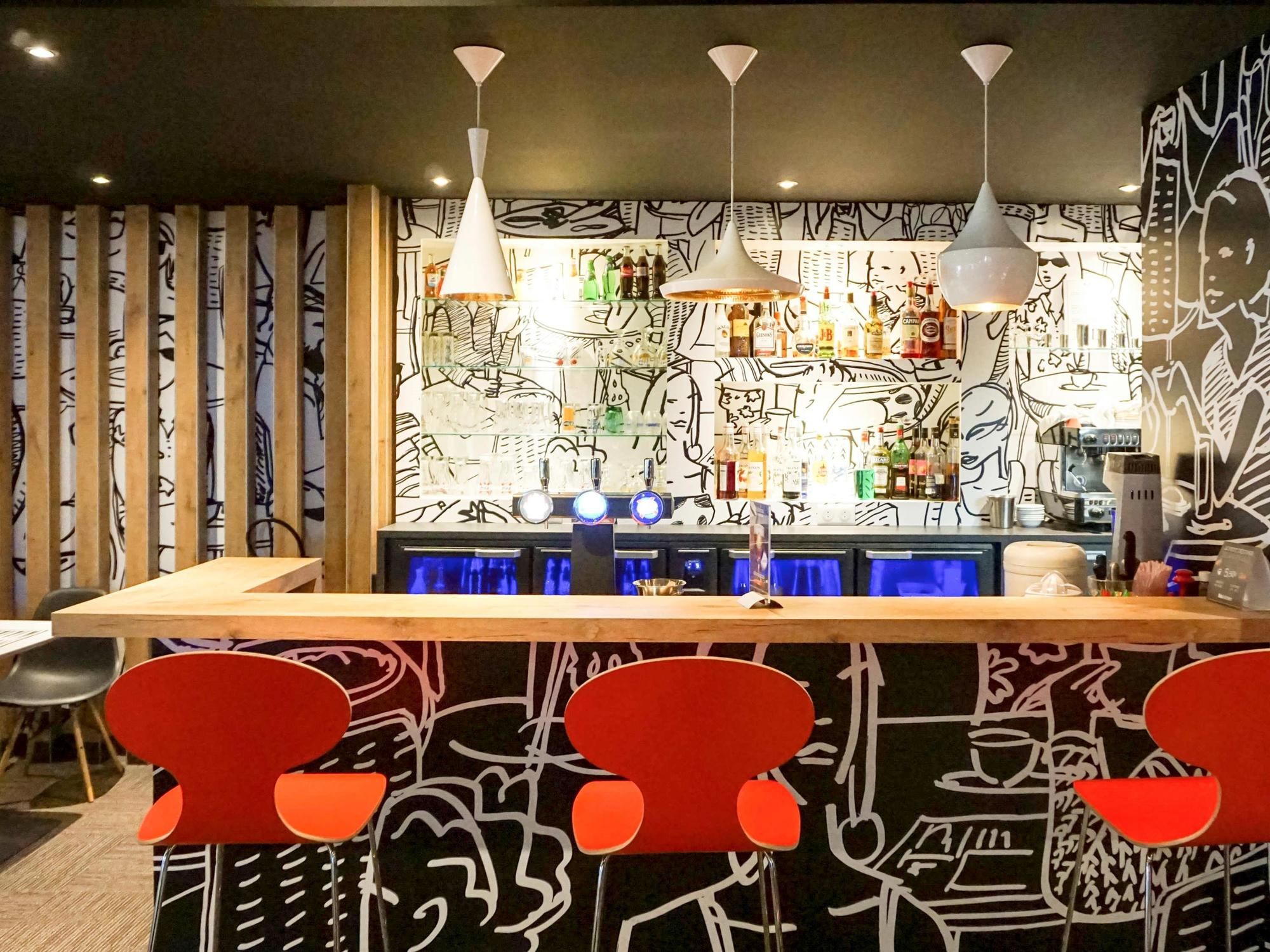 Фото Ibis Site du Futuroscope