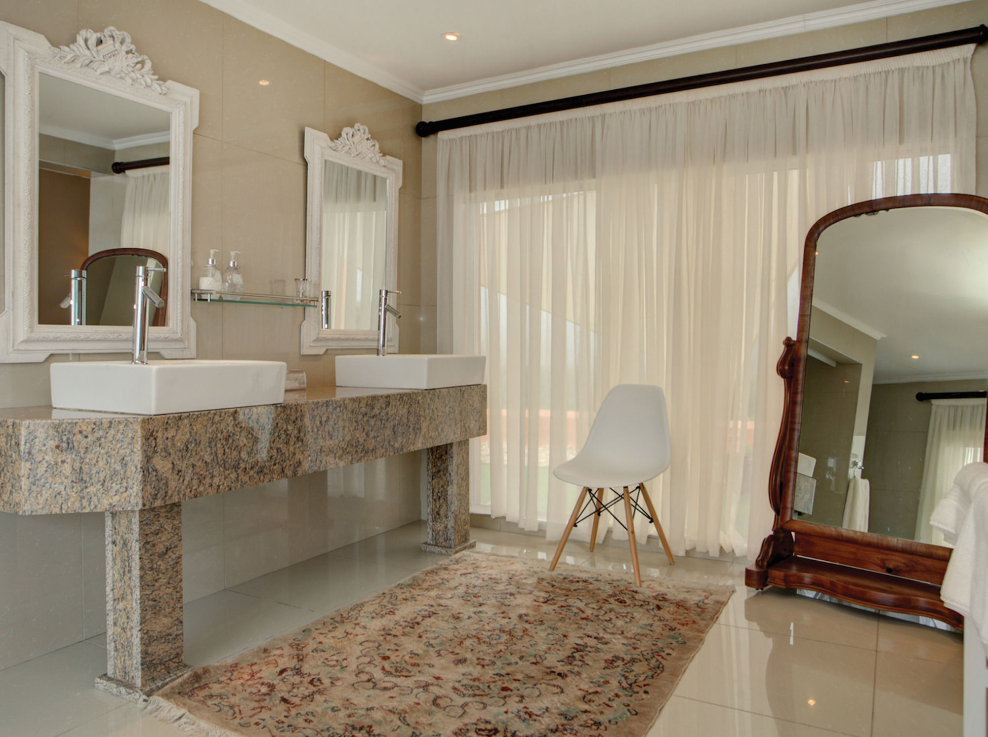 Фото Xanadu Guest Villa