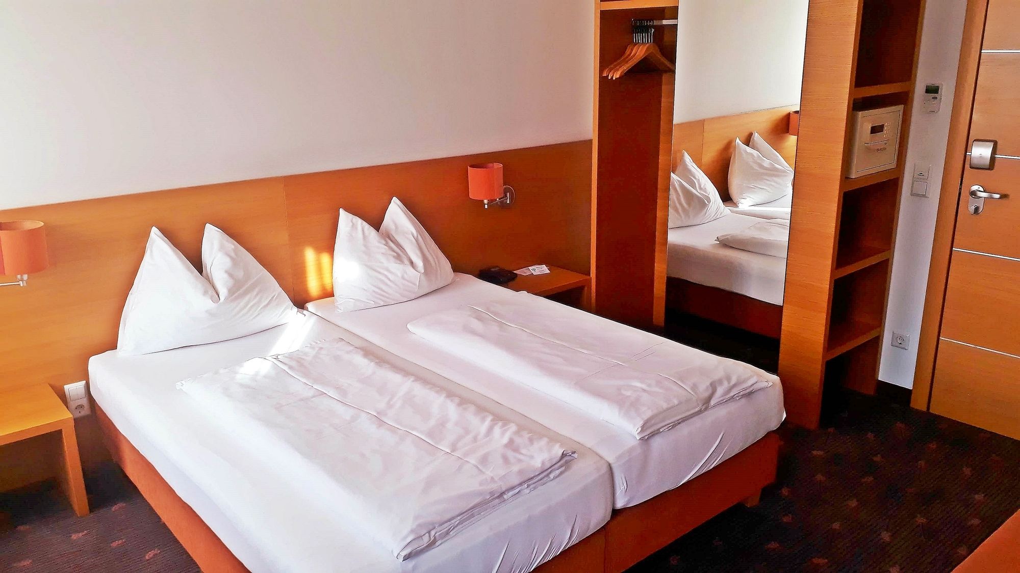 Фото Hotel Fabrik