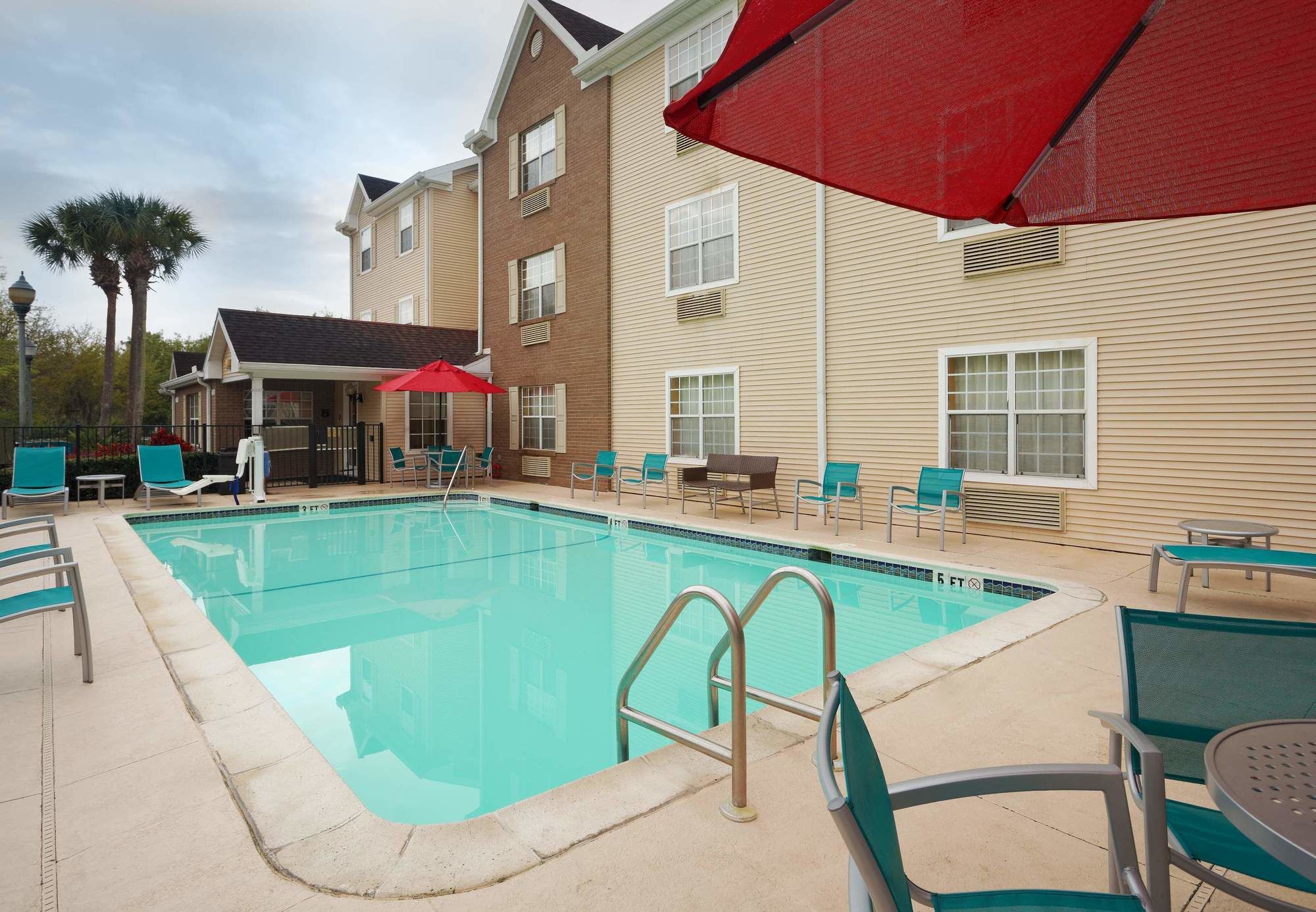 Фото TownePlace Suites by Marriott Tampa North/I-75 Fletcher