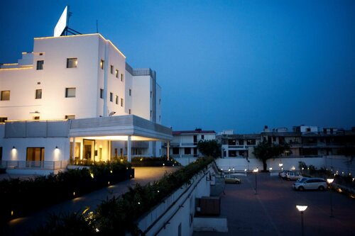 Гостиница Vibe by The Lalit Traveller в Фаридабаде