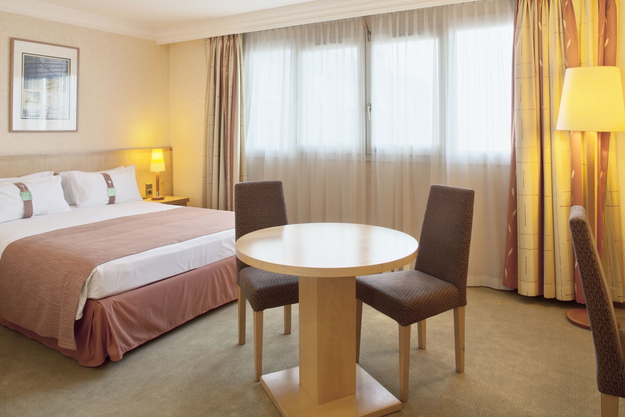 Фото Holiday Inn Calais