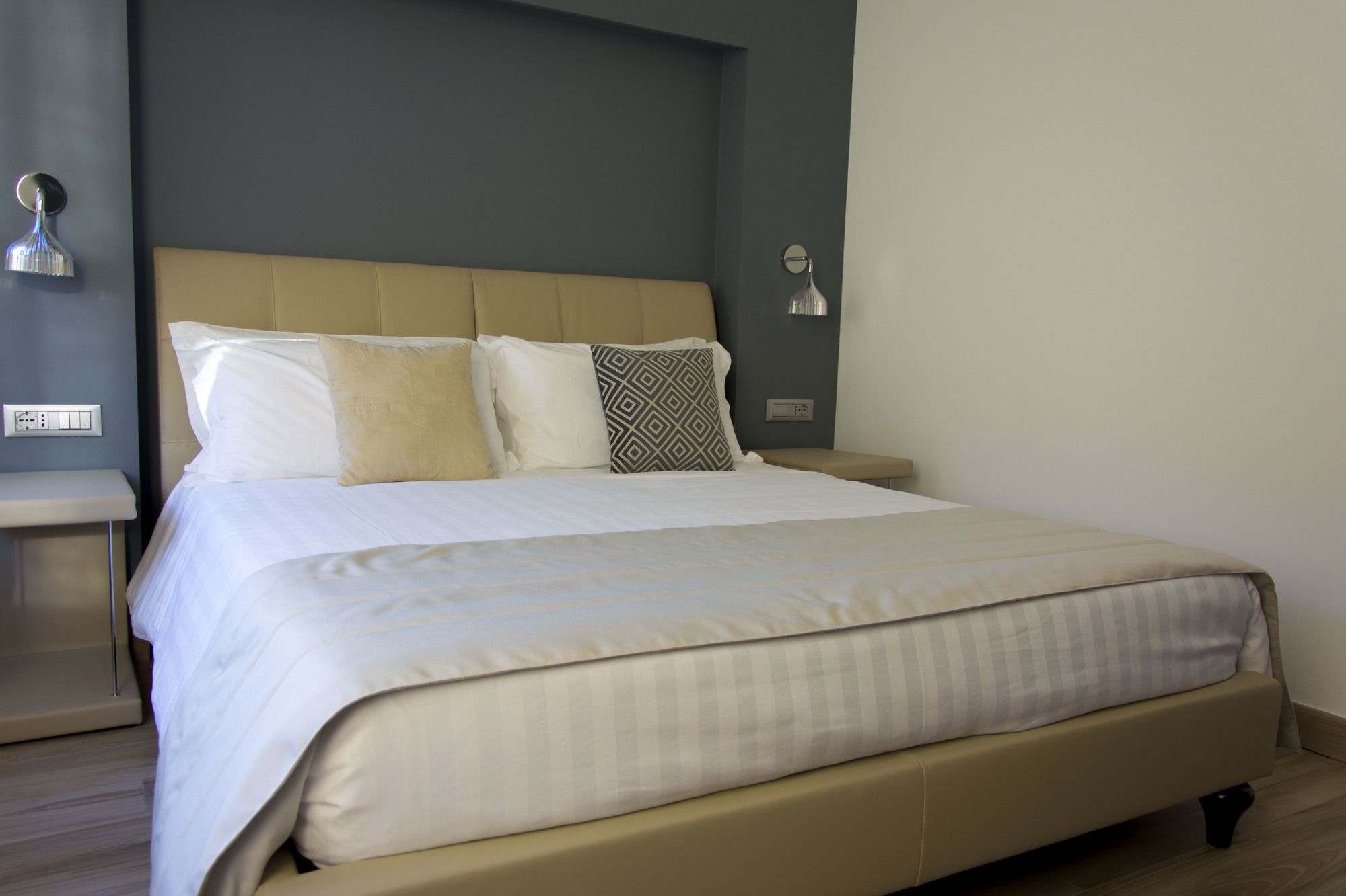 Фото ApartHotel Durini