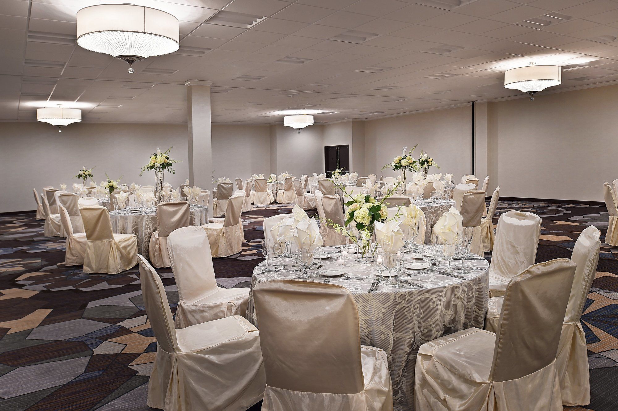 Фото Sheraton Westport Plaza Hotel St. Louis