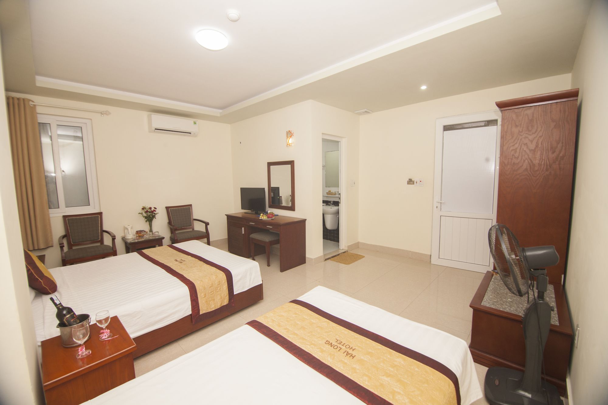 Фото Hai Long Hotel