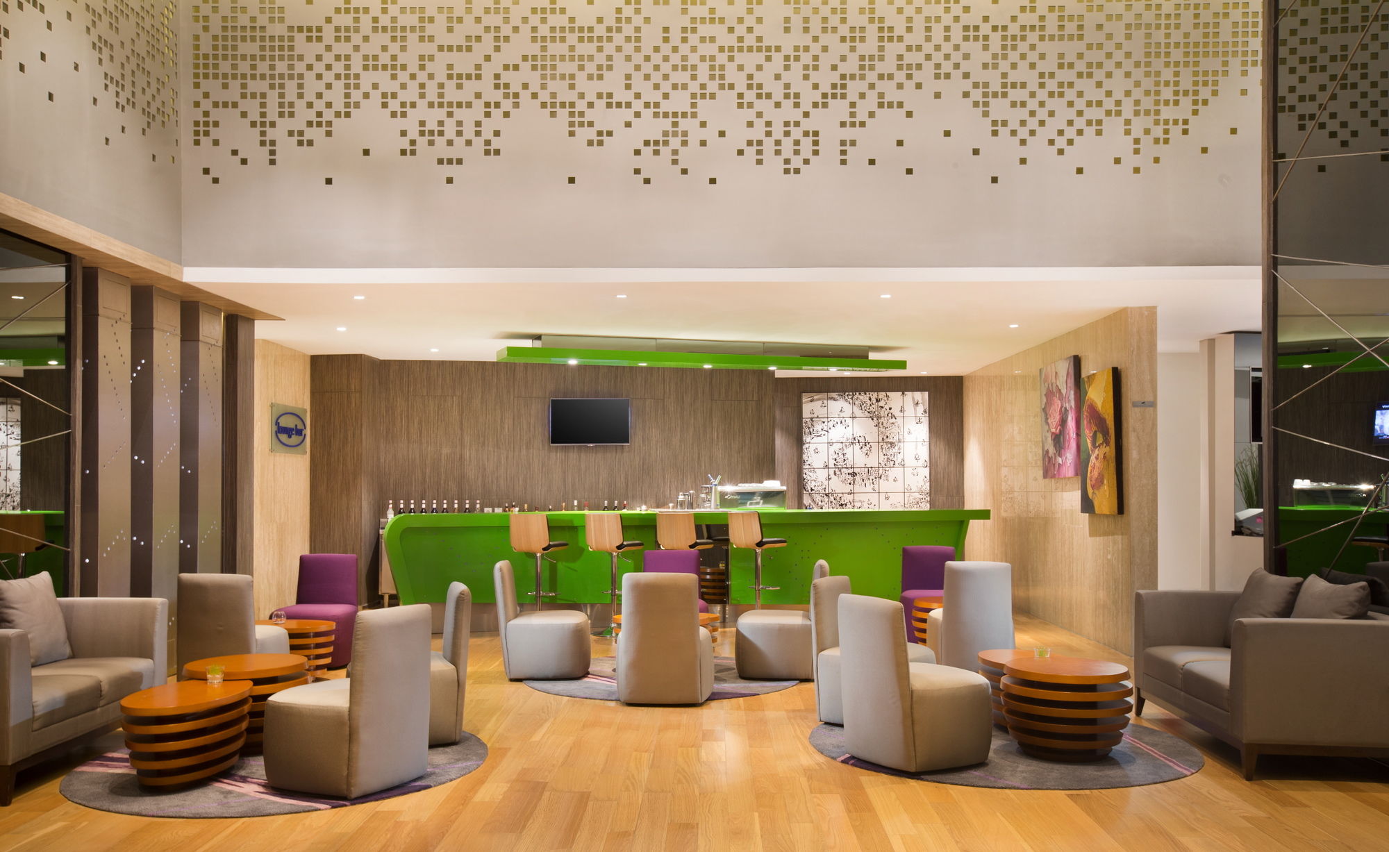 Фото Novotel Makassar Grand Shayla