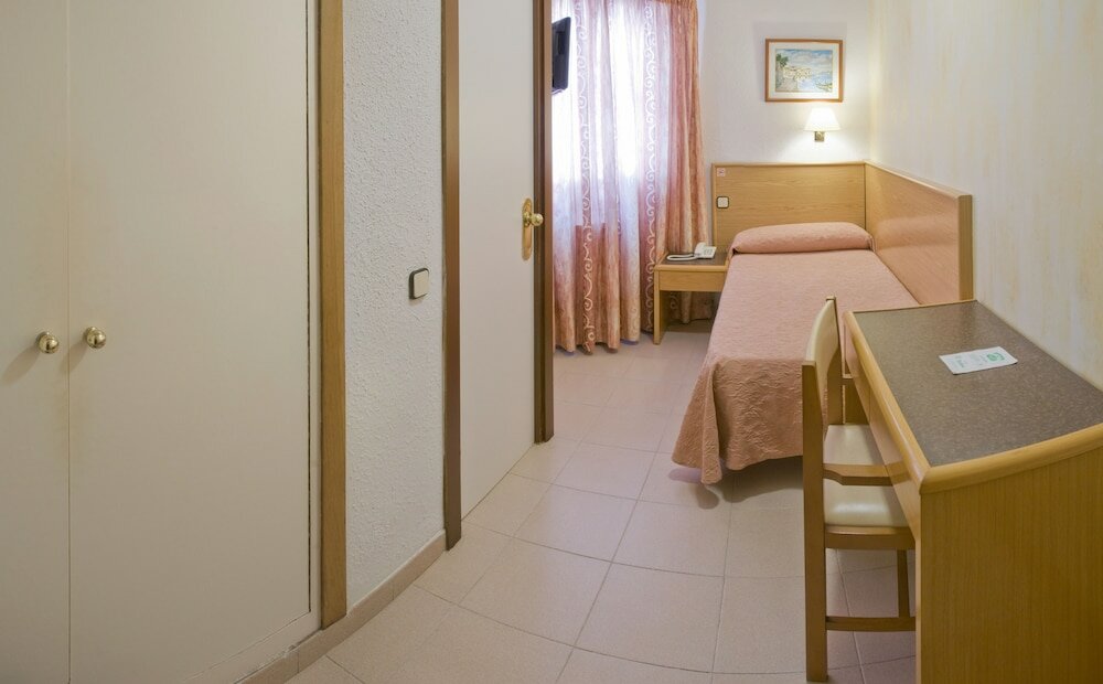 Фото Hotel Ght Xaloc