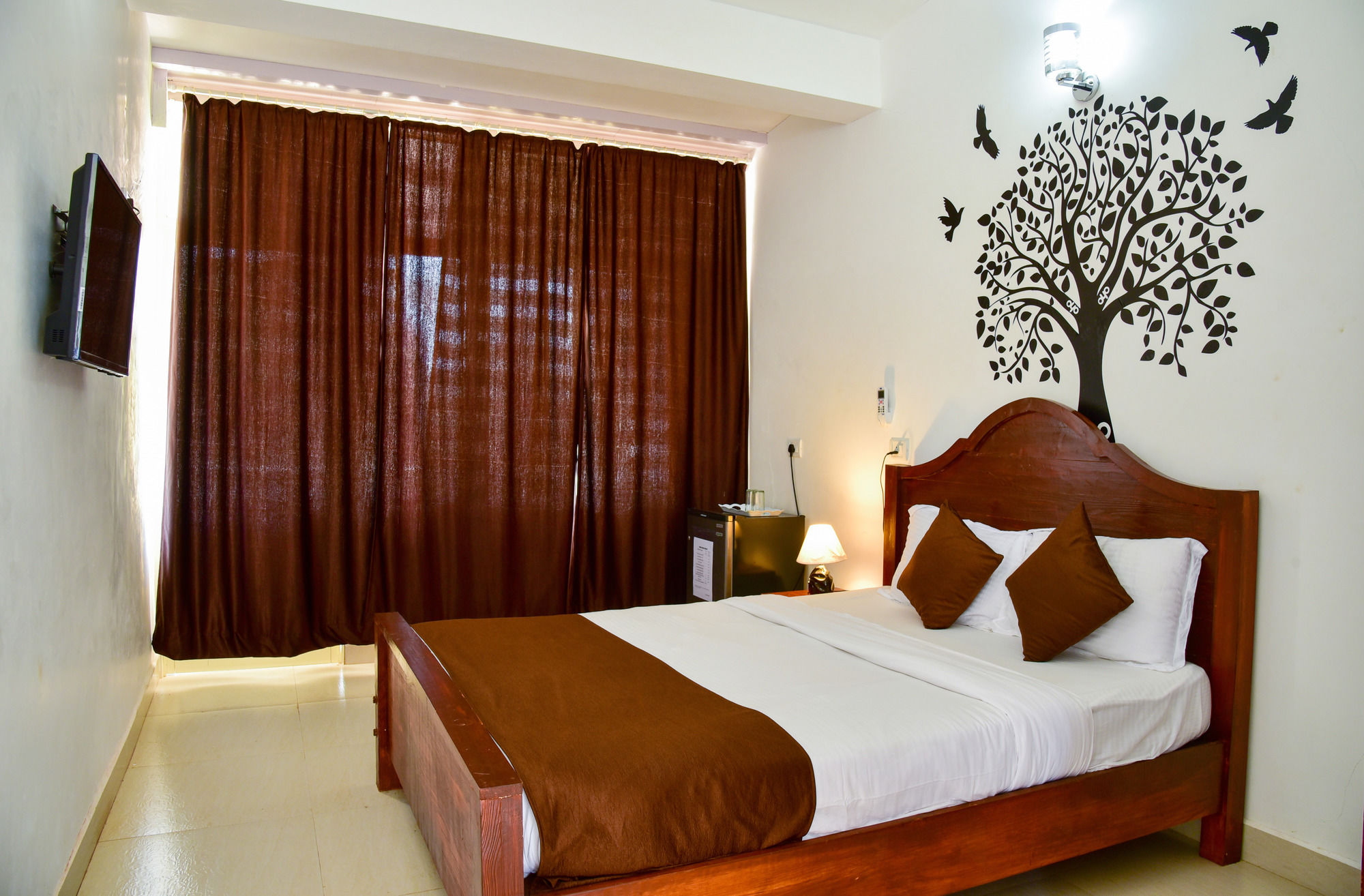 Фото La Vaiencia Beach Resort