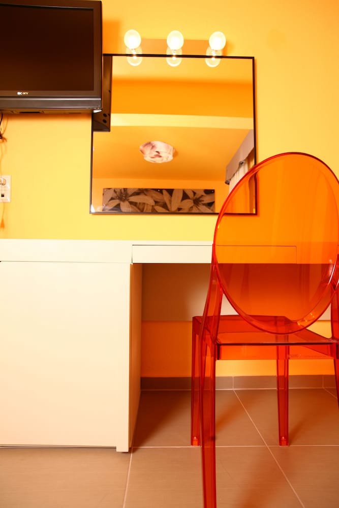 Фото Bourtzi Hotel