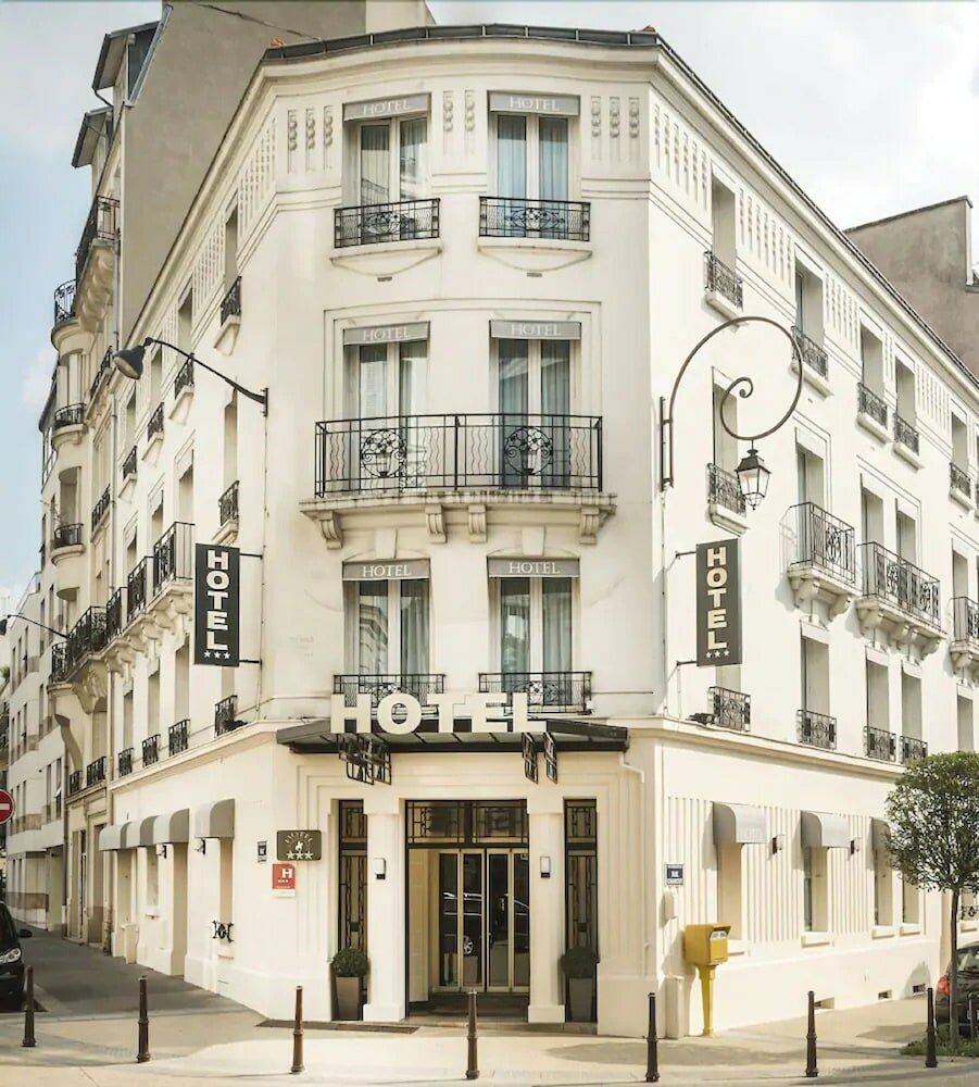 Фото Charlemagne