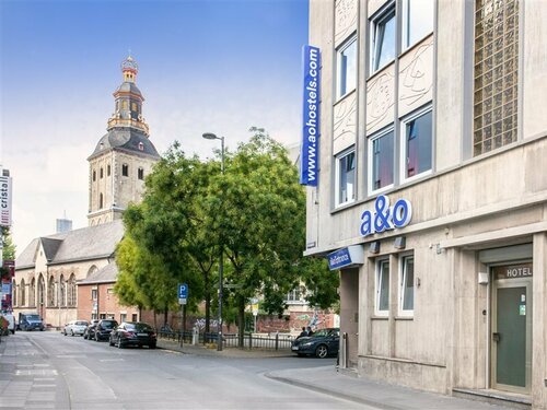 Гостиница a&o Köln Hauptbahnhof в Кёльне