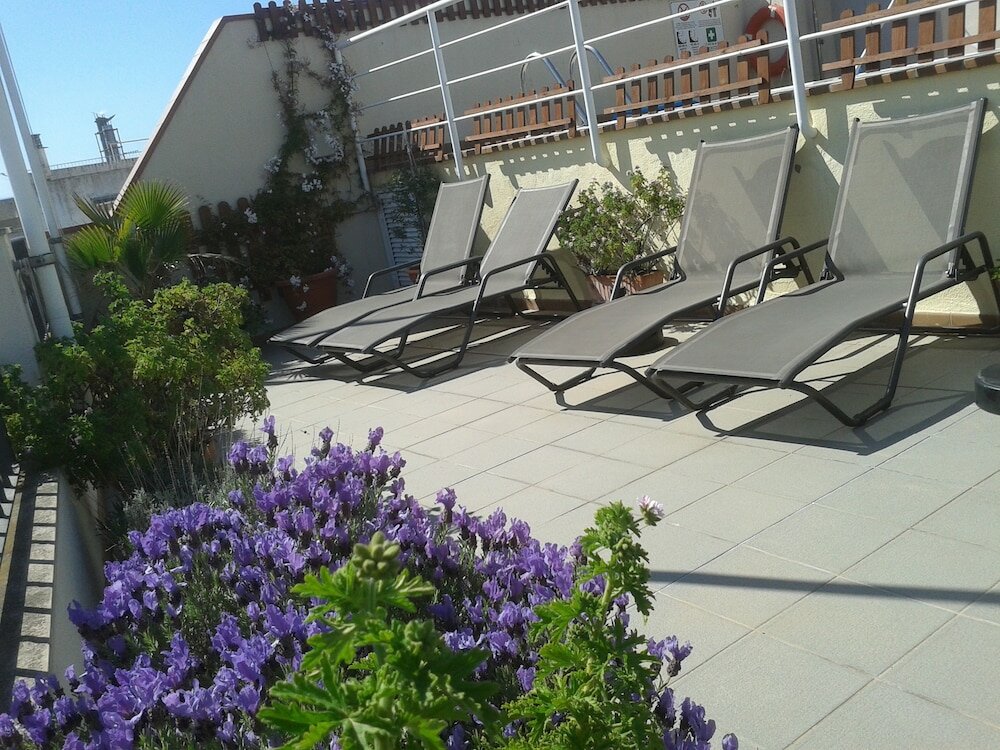 Фото Hostal Vila del Mar