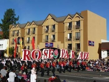 Гостиница Howard Johnson by Wyndham Pasadena в Пасадене