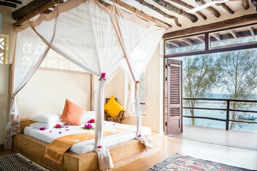 Гостиница Sunshine Marine Lodge