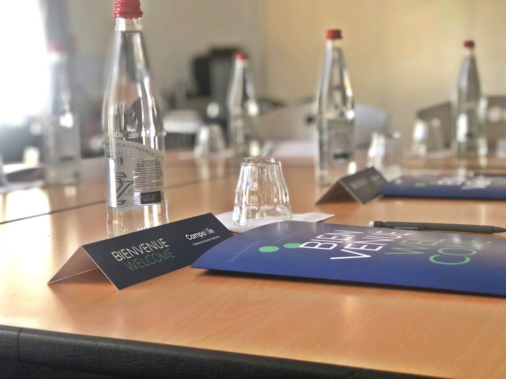 Фото Campanile Aix En Provence Sud - Pont De L'arc