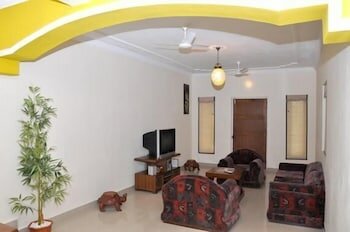 Фото A's Holiday Beach Resort