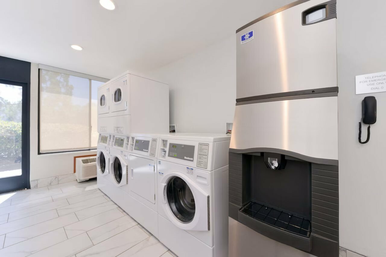 Фото Fairfield Inn & Suites by Marriott Bakersfield Central