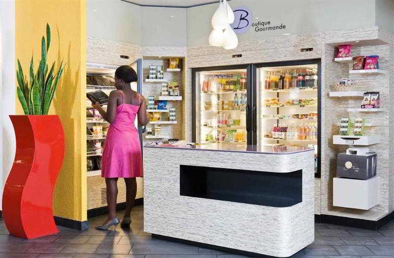 Фото B&b Hotel Rueil Malmaison Gare