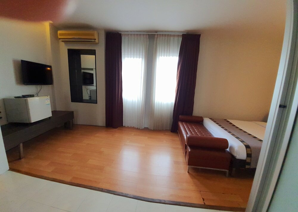 Фото Swana Bangkok Hotel