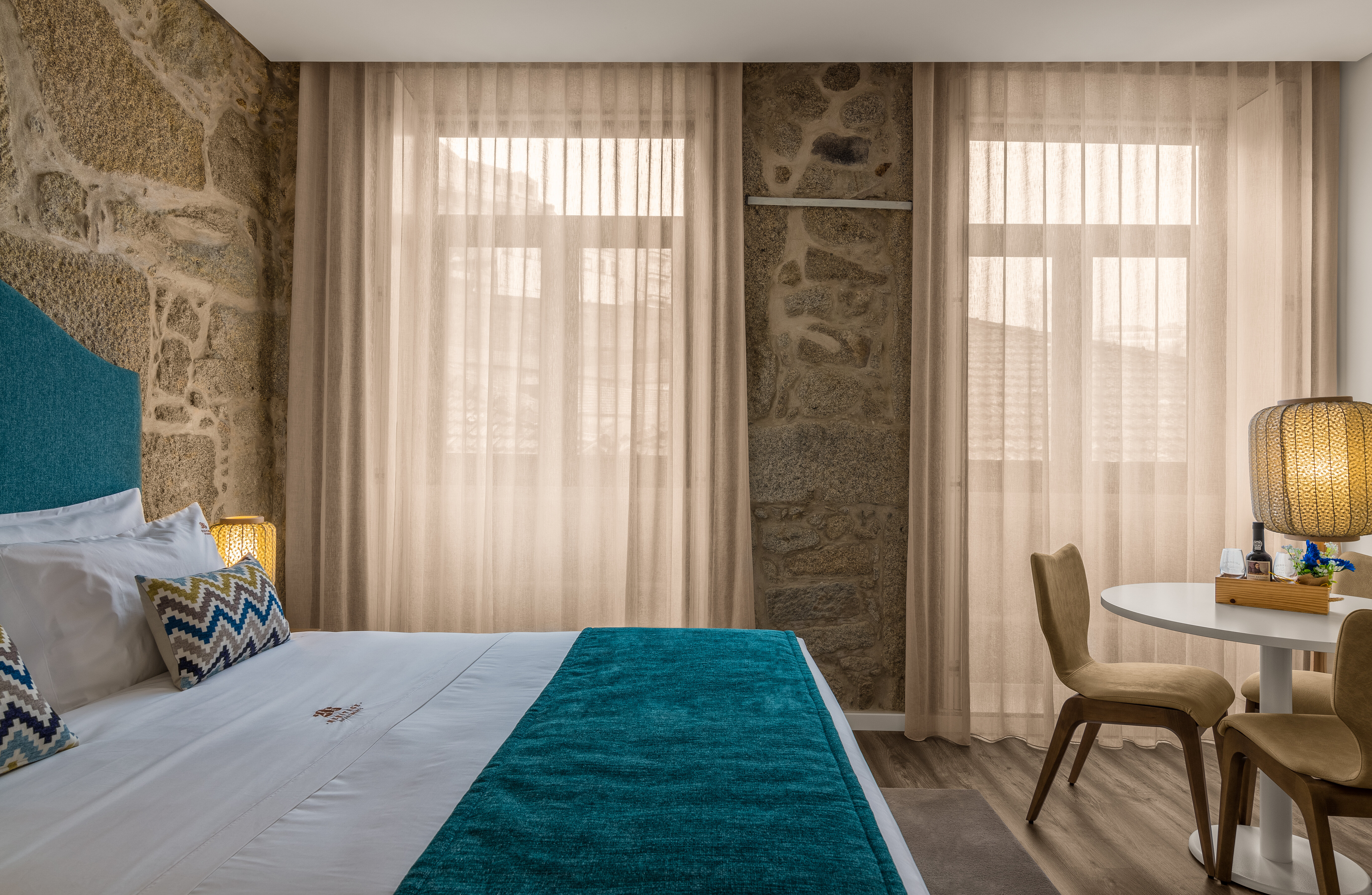 Фото 296 Heritage Apartments