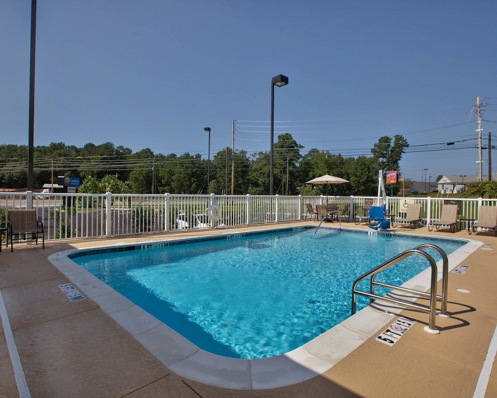 Фото Comfort Inn & Suites Dothan East