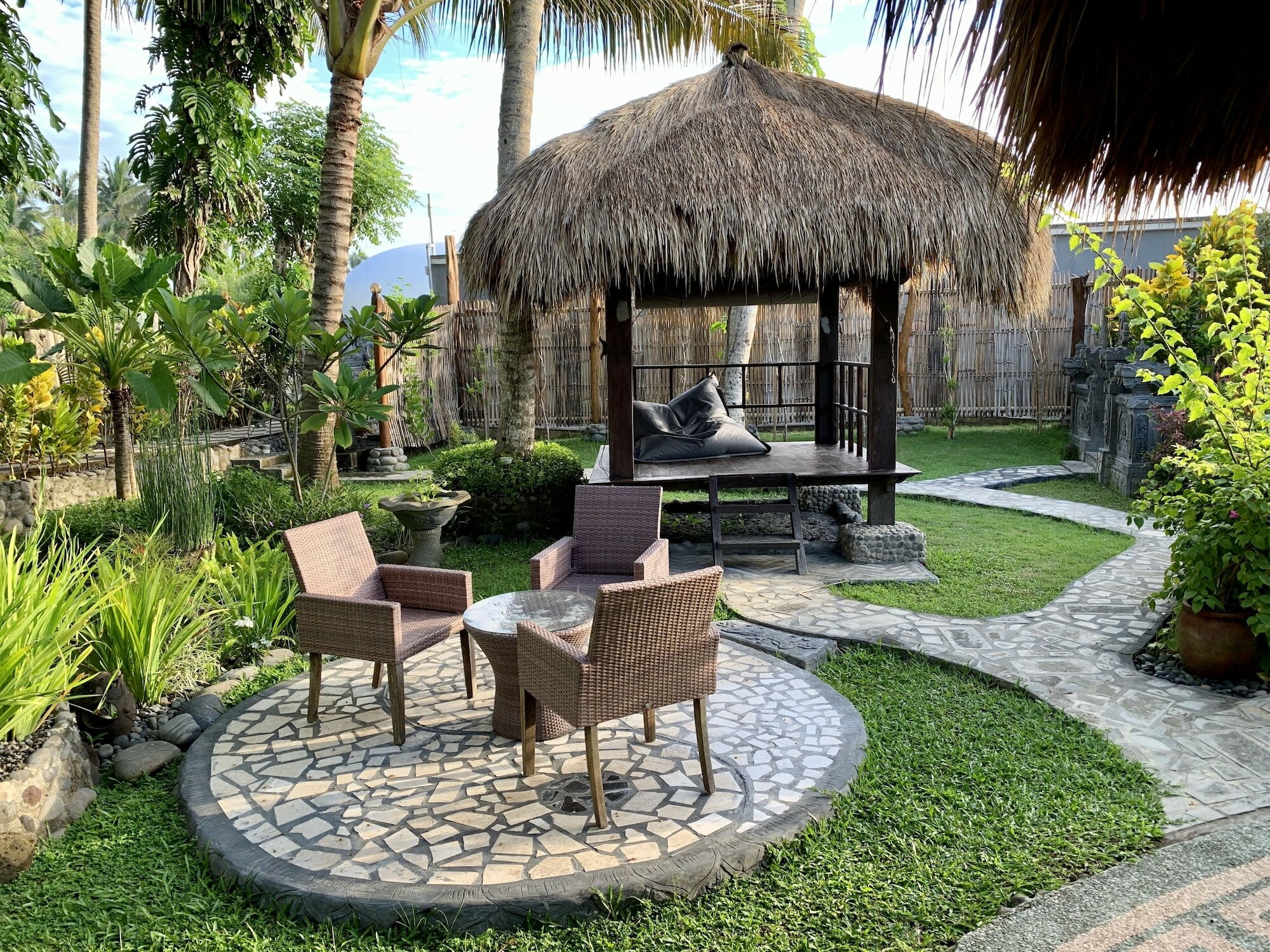 Фото Most Exotic Beachfront Villa Keong